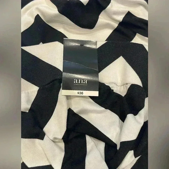 a.n.a Black White Chevron Long Maxi Skirt - Picture 5 of 5